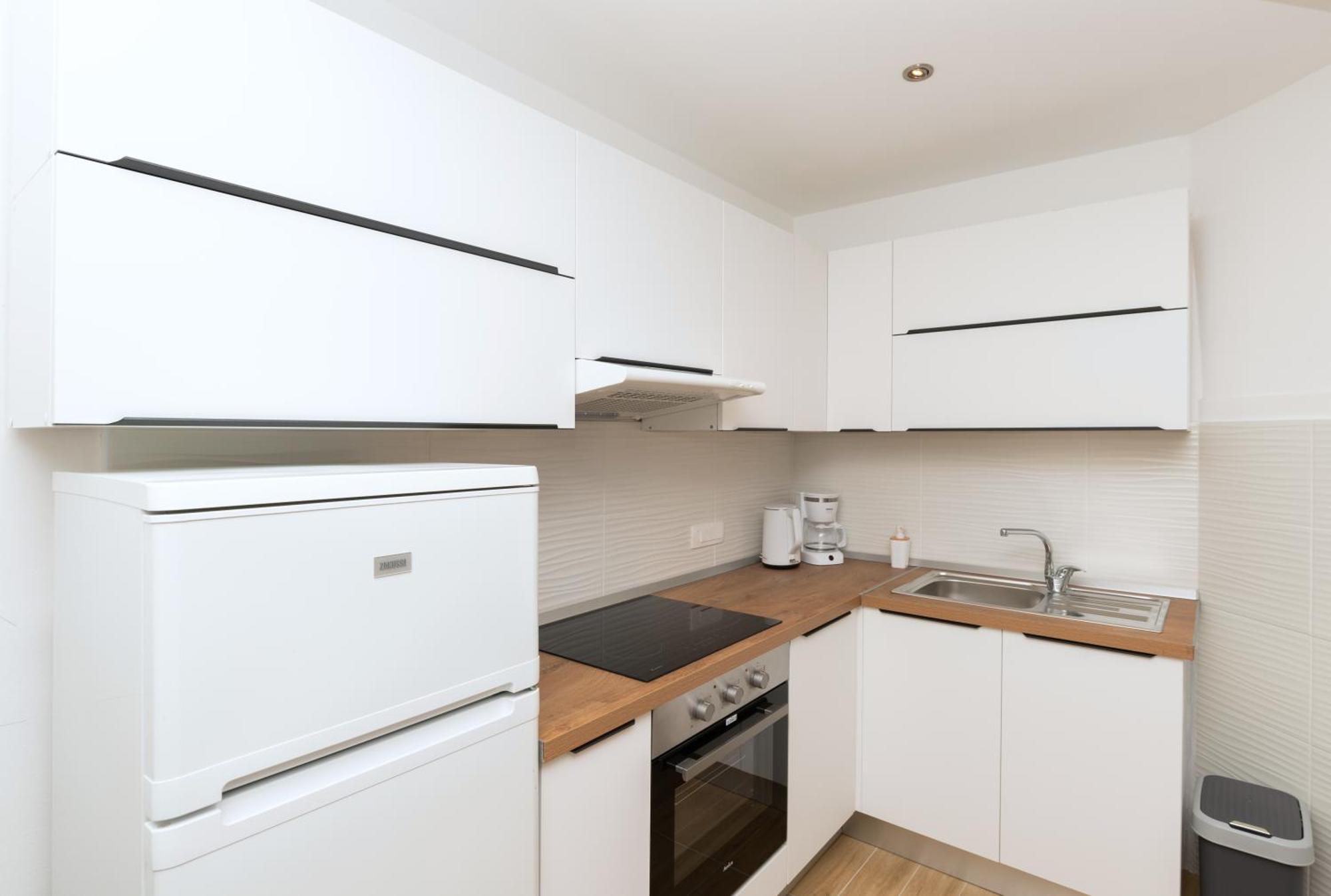 Apartments Marsela Тучепи Экстерьер фото